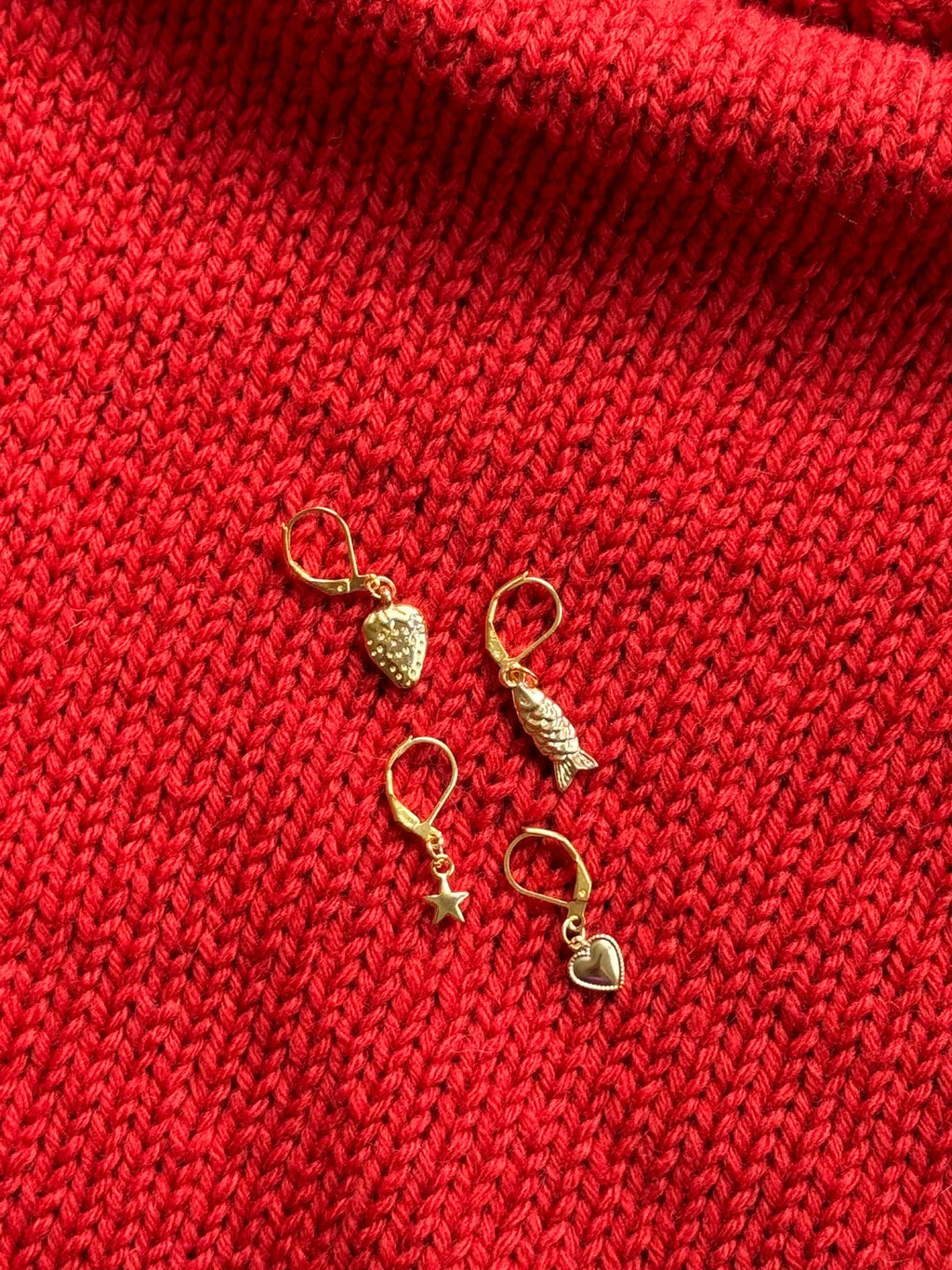 Gold things stitch marker set