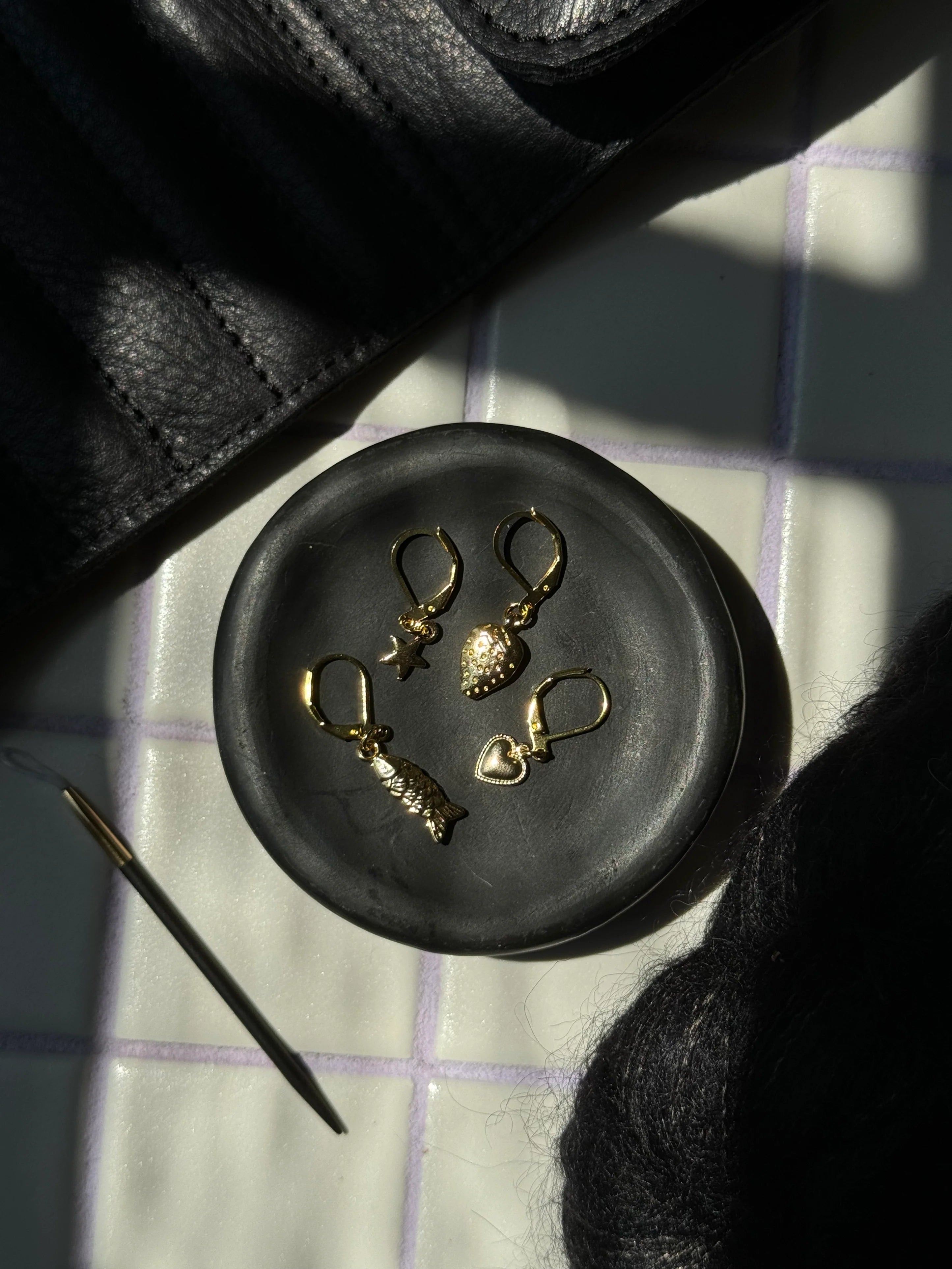 Gold things stitch marker set