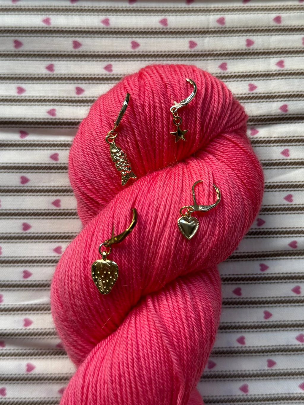 Gold things stitch marker set
